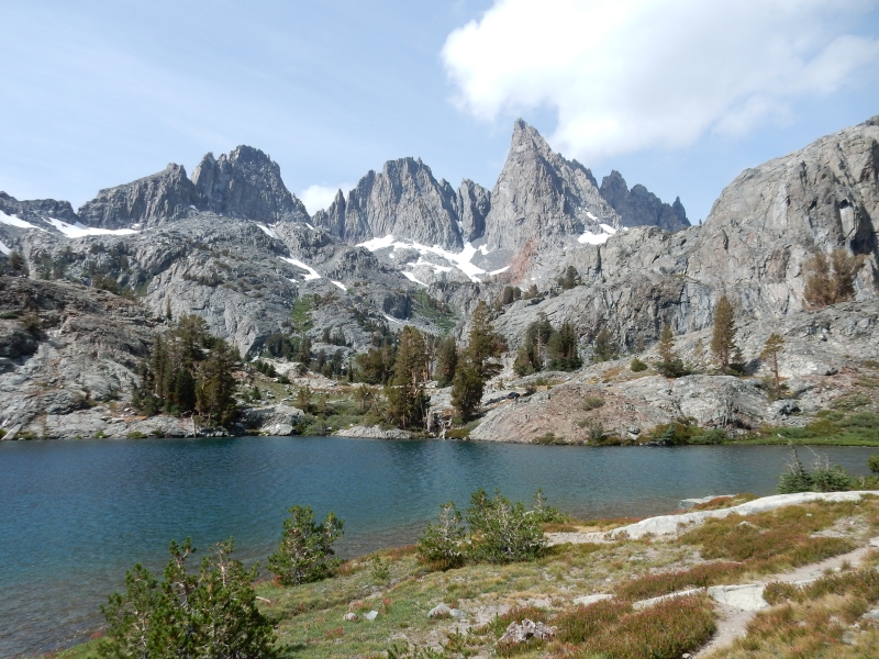 Minarets Lake