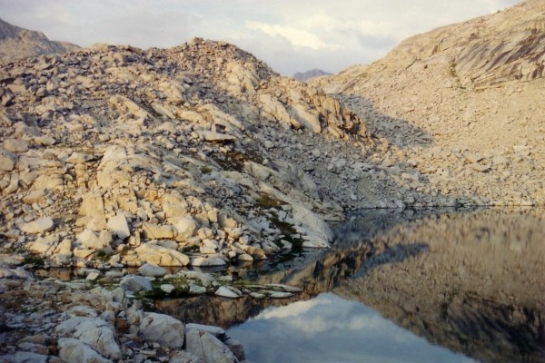 Precipice Lk
